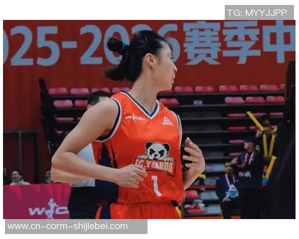 泪目！我国女篮30岁主力带伤夺金安慰亡父：金牌挂妈妈脖子上